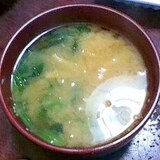 菊芋入り☆揚げとホウレン草の味噌汁。